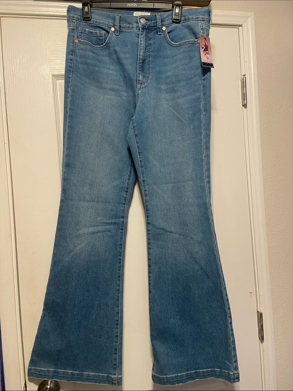 Sofia Jeans Melisa flare high rise light wash jeans 32”inseam
